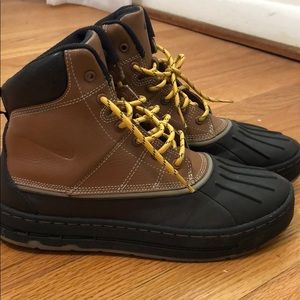 Nike ACG Boots